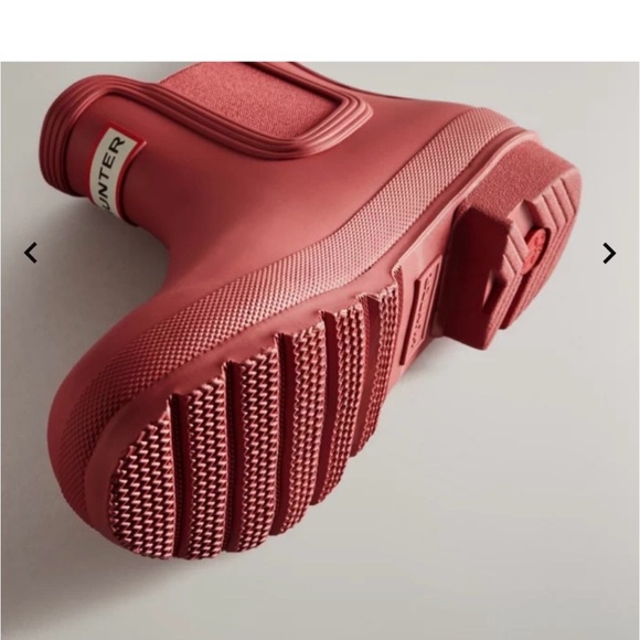 Hunter women’s original Chelsea boots. Hunter Red - Picture 3 of 3